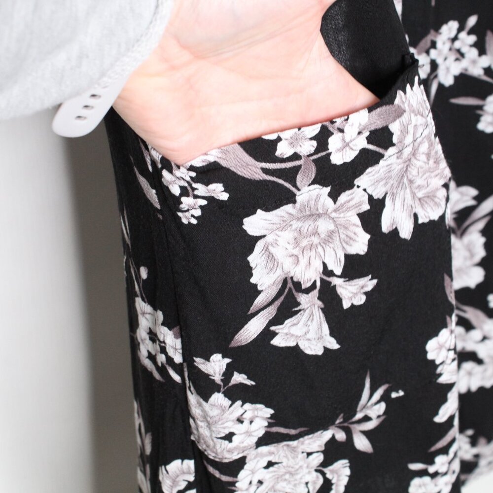 Spirtual Gangster Black Floral Rayon Kimono - Picture 8 of 16